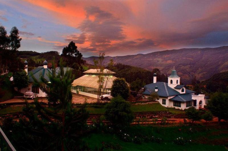 Camp Noel Hotel Munnar Bagian luar foto